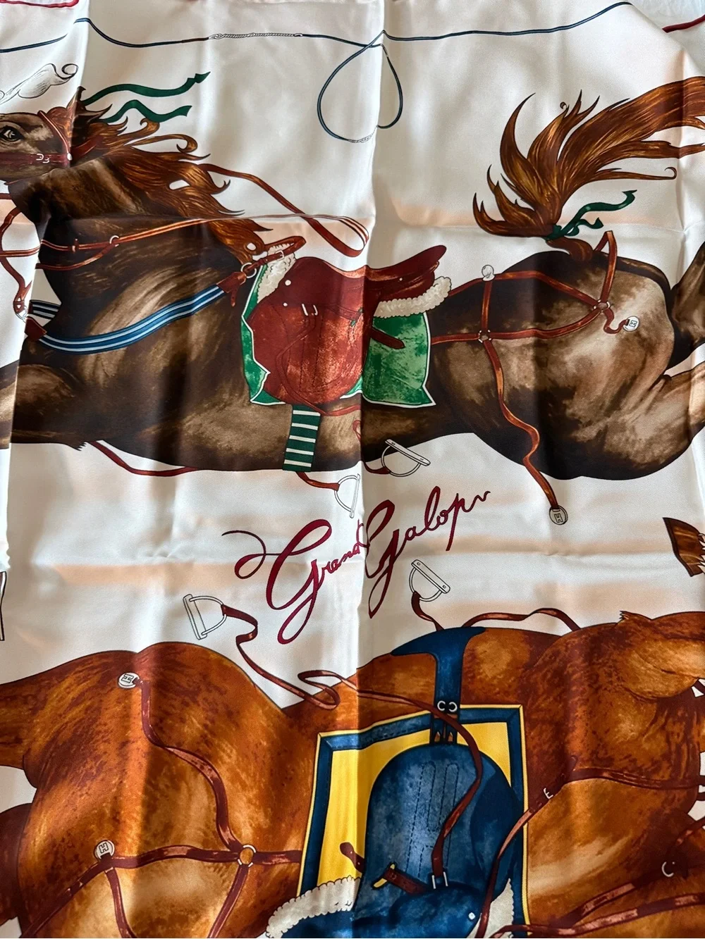 Grand Galop scarf 90